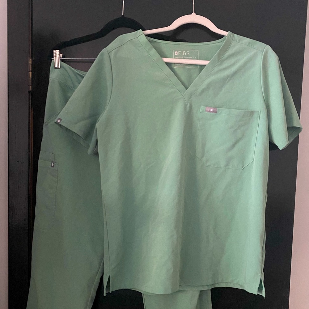 FIGS JADE SCRUBS CATARINA TOP KADE PANTS